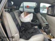 ✅ 2006 Toyota Sequoia SR5 • VIN: 5TDZT34AX6S282639 • Лот: 81827105. Опубликован ранее на Copart с пробегом 243 334 миль. Бесплатный доступ к архиву аукционных продаж из США и подробный отчёт об истории автомобиля на DreamBid. Изображение 11.