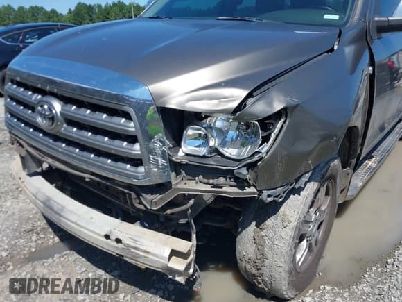 ✅ 2008 Toyota Sequoia Limited • VIN: 5TDZY68A98S001270 • Лот: 43014491. Опубликован ранее на IAAI с пробегом 287 302 миль. Бесплатный доступ к архиву аукционных продаж из США и подробный отчёт об истории автомобиля на DreamBid. Изображение 6.