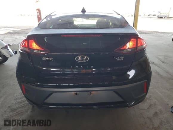 ✅ 2017 Hyundai Ioniq Blue • VIN: KMHC65LC6HU031042 • Lot: 85680554. Wystawiony na Copart z przebiegiem 70 958 mil. Bezpłatny archiwum sprzedaży aukcyjnych z USA i szczegółowy raport historii pojazdu na DreamBid. Zdjęcie 6.