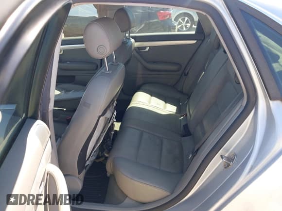 ✅ 2008 Audi A4 2.0T • VIN: WAUAF78E08A008078 • Lot: 41723300. Listed on IAAI with 176,563 mi. Free auction sales archive from the USA and detailed vehicle history report at DreamBid. Image 8.