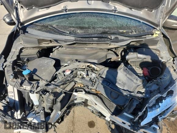 ✅ 2020 Honda Odyssey Elite • VIN: 5FNRL6H95LB030329 • Lot: 85602075. Listed on Copart with 62,228 mi. Free auction sales archive from the USA and detailed vehicle history report at DreamBid. Image 12.