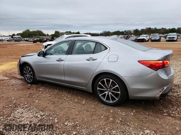 ✅ 2019 Acura TLX • VIN: 19UUB2F36KA001600 • Lot: 90418815. Wystawiony na Copart z przebiegiem 104 398 mil. Bezpłatny archiwum sprzedaży aukcyjnych z USA i szczegółowy raport historii pojazdu na DreamBid. Zdjęcie 2.