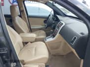 ✅ 2007 Chevrolet Equinox LT • VIN: 2CNDL63F276045188 • Лот: 43361126. Опубликован ранее на IAAI с пробегом 172 892 миль. Бесплатный доступ к архиву аукционных продаж из США и подробный отчёт об истории автомобиля на DreamBid. Изображение 5.