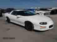 1999 Chevrolet Camaro z VIN 2G1FP22K0X2108362, wystawiony jako Copart lot #69871065 z przebiegiem 117 855 mil mil oraz Czysty tytuł • Clean title. Historia ofert i sprzedaży dostępna na DreamBid. Obrazek 4.