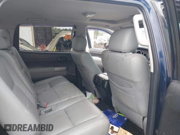 ✅ 2013 Toyota Tundra • VIN: 5TFDW5F14DX319668 • Lot: 41046423. Listed on IAAI with Not provided. Free auction sales archive from the USA and detailed vehicle history report at DreamBid. Image 8.