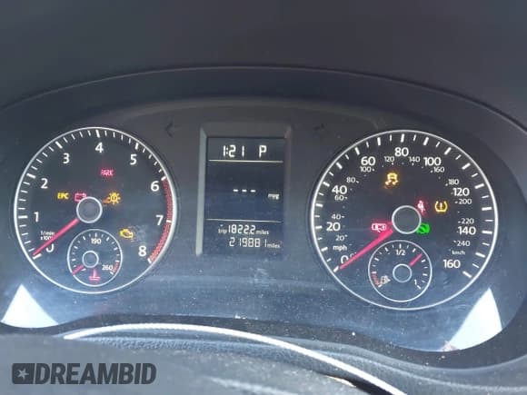 ✅ 2014 Volkswagen Passat S • VIN: 1VWAP7A30EC008863 • Lot: 41004815. Wystawiony na IAAI z przebiegiem 219 881 mil. Bezpłatny archiwum sprzedaży aukcyjnych z USA i szczegółowy raport historii pojazdu na DreamBid. Zdjęcie 7.