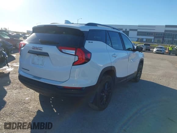 ✅ 2024 GMC Terrain SLE • VIN: 3GKALMEG7RL301703 • Lot: 43562215. Listed on IAAI with 23,055 mi. Free auction sales archive from the USA and detailed vehicle history report at DreamBid. Image 4.