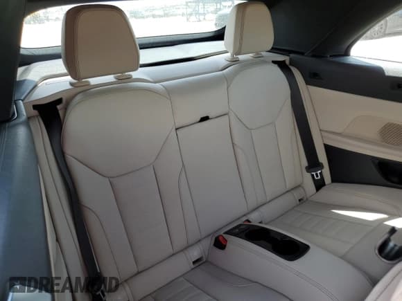 ✅ 2022 BMW 4 Series 430i • VIN: WBA23AT07NCK04217 • Lot: 52579795. Listed on Copart with 21,885 mi. Free auction sales archive from the USA and detailed vehicle history report at DreamBid. Image 10.