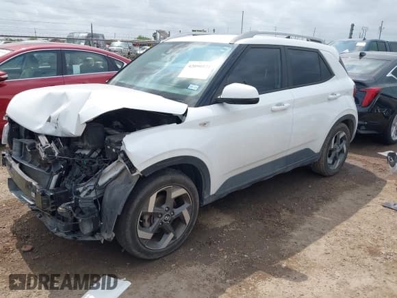 ✅ 2021 Hyundai Venue SEL • VIN: KMHRC8A3XMU063817 • Lot: 42090521. Listed on IAAI with 43,402 mi. Free auction sales archive from the USA and detailed vehicle history report at DreamBid. Image 18.
