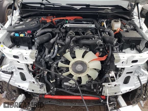 ✅ 2023 Toyota Sequoia SR5 • VIN: 7SVAAABA7PX012036 • Лот: 81135983. Опубликован ранее на Copart с пробегом 5 832 миль. Бесплатный доступ к архиву аукционных продаж из США и подробный отчёт об истории автомобиля на DreamBid. Изображение 12.