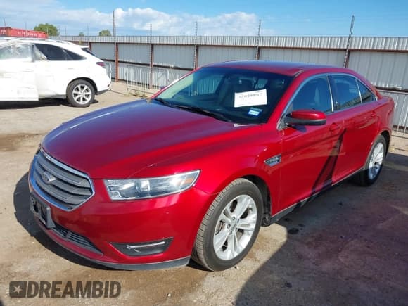 ✅ 2015 Ford Taurus SEL • VIN: 1FAHP2E80FG199601 • Лот: 43028867. Опубликован ранее на IAAI с пробегом 105 661 миль. Бесплатный доступ к архиву аукционных продаж из США и подробный отчёт об истории автомобиля на DreamBid. Изображение 17.