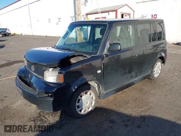 ✅ 2005 Scion xB • VIN: JTLKT324254024080 • Lot: 43437969. Wystawiony na IAAI z przebiegiem 256 237 mil. Bezpłatny archiwum sprzedaży aukcyjnych z USA i szczegółowy raport historii pojazdu na DreamBid. Zdjęcie 17.