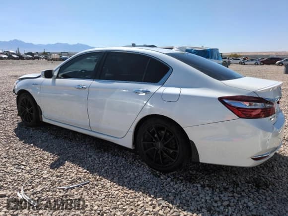 ✅ 2017 Honda Accord Touring • VIN: JHMCR6F73HC005292 • Lot: 69397355. Wystawiony na Copart z przebiegiem 143 821 mil. Bezpłatny archiwum sprzedaży aukcyjnych z USA i szczegółowy raport historii pojazdu na DreamBid. Zdjęcie 2.