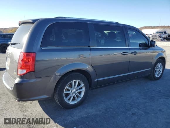 ✅ 2018 Dodge Grand Caravan SXT • VIN: 2C4RDGCG5JR215698 • Лот: 92485495. Опубликован ранее на Copart с пробегом 160 516 миль. Бесплатный доступ к архиву аукционных продаж из США и подробный отчёт об истории автомобиля на DreamBid. Изображение 3.
