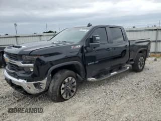 ✅ 2024 Chevrolet Silverado 2500HD LT • VIN: 2GC4YNE74R1203567 • Lot: 68897715. Wystawiony na Copart z przebiegiem 29 903 mil. Bezpłatny archiwum sprzedaży aukcyjnych z USA i szczegółowy raport historii pojazdu na DreamBid. Zdjęcie 1.