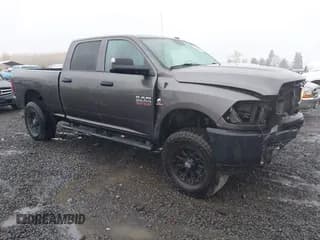 ✅ 2015 Ram 2500 Tradesman • VIN: 3C6UR5CL8FG656355 • Лот: 43693170. Опубликован ранее на IAAI с пробегом 301 184 миль. Бесплатный доступ к архиву аукционных продаж из США и подробный отчёт об истории автомобиля на DreamBid. Изображение 1.
