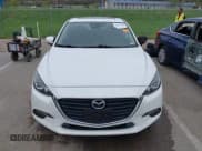 ✅ 2018 Mazda 3 Touring • VIN: 3MZBN1V32JM190611 • Lot: 42032844. Wystawiony na IAAI z przebiegiem 63 493 mil. Bezpłatny archiwum sprzedaży aukcyjnych z USA i szczegółowy raport historii pojazdu na DreamBid. Zdjęcie 13.