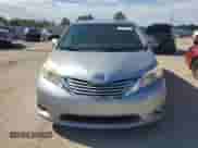 2011 Toyota Sienna XLE AAS с VIN 5TDYK3DC7BS087690, выставлен на аукционе Copart как лот 70383775 с пробегом 142 414 миль миль и Списание • Salvage title. История ставок и продаж доступна на DreamBid. Изображение 5.