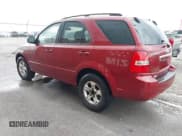 ✅ 2008 Kia Sorento LX • VIN: KNDJD735X85807441 • Lot: 42158485. Wystawiony na IAAI z przebiegiem 196 230 mil. Bezpłatny archiwum sprzedaży aukcyjnych z USA i szczegółowy raport historii pojazdu na DreamBid. Zdjęcie 3.