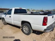 ✅ 2006 Chevrolet Silverado 1500 Work Truck • VIN: 1GCEC14V56E199860 • Lot: 43617112. Wystawiony na IAAI z przebiegiem 326 151 mil. Bezpłatny archiwum sprzedaży aukcyjnych z USA i szczegółowy raport historii pojazdu na DreamBid. Zdjęcie 3.