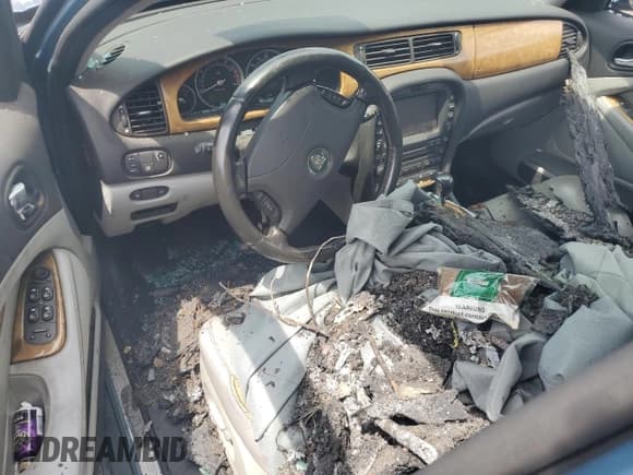 ✅ 2005 Jaguar S-Type • VIN: SAJWA03V751N24683 • Lot: 64570785. Listed on Copart with Not provided. Free auction sales archive from the USA and detailed vehicle history report at DreamBid. Image 8.