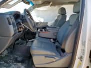 ✅ 2018 Chevrolet Silverado 2500HD Work Truck • VIN: 1GC1KUEG6JF125773 • Лот: 71799485. Опубликован ранее на Copart с пробегом 139 192 миль. Бесплатный доступ к архиву аукционных продаж из США и подробный отчёт об истории автомобиля на DreamBid. Изображение 7.