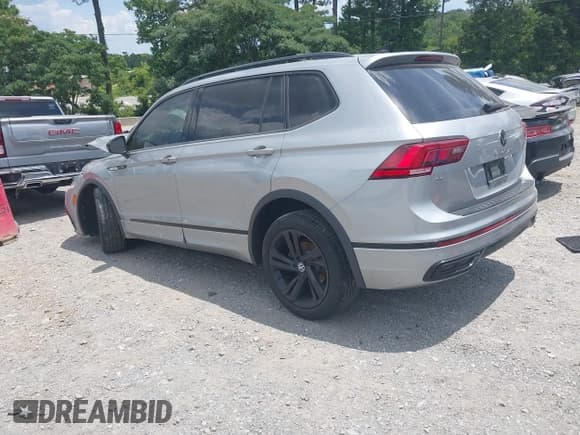 ✅ 2023 Volkswagen Tiguan SE R-Line Black • VIN: 3VVCB7AX2PM109516 • Лот: 42627592. Опубликован ранее на IAAI с пробегом 26 533 миль. Бесплатный доступ к архиву аукционных продаж из США и подробный отчёт об истории автомобиля на DreamBid. Изображение 3.