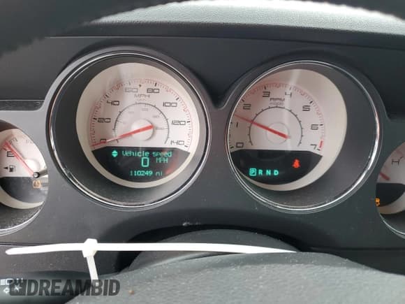 ✅ 2013 Dodge Challenger SXT Plus • VIN: 2C3CDYAG3DH718689 • Lot: 88508555. Listed on Copart with 110,249 mi. Free auction sales archive from the USA and detailed vehicle history report at DreamBid. Image 9.