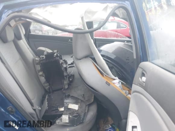 ✅ 2016 Hyundai Accent SE • VIN: KMHCT4AE9GU136146 • Lot: 43582638. Listed on IAAI with Not provided. Free auction sales archive from the USA and detailed vehicle history report at DreamBid. Image 8.