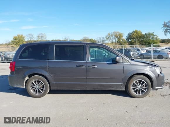 ✅ 2016 Dodge Grand Caravan SXT • VIN: 2C4RDGCG4GR109316 • Лот: 43434319. Опубликован ранее на IAAI с пробегом 195 615 миль. Бесплатный доступ к архиву аукционных продаж из США и подробный отчёт об истории автомобиля на DreamBid. Изображение 13.