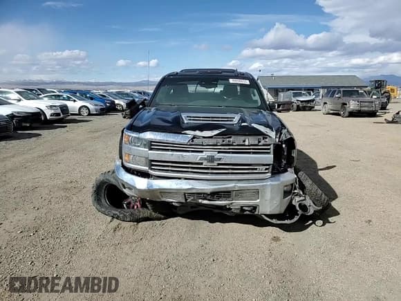 ✅ 2019 Chevrolet Silverado 2500HD LTZ • VIN: 1GC1KTEY4KF151048 • Лот: 49690655. Опубликован ранее на Copart с пробегом 92 923 миль. Бесплатный доступ к архиву аукционных продаж из США и подробный отчёт об истории автомобиля на DreamBid. Изображение 10.