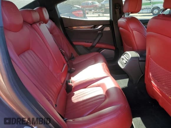 ✅ 2018 Maserati Ghibli S Q4 GranLusso • VIN: ZAM57YTLXJ1295010 • Лот: 52415045. Опубликован ранее на Copart с пробегом 67 904 миль. Бесплатный доступ к архиву аукционных продаж из США и подробный отчёт об истории автомобиля на DreamBid. Изображение 10.