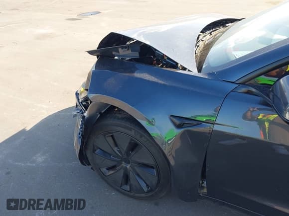 ✅ 2025 Tesla Model 3 Long Range • VIN: 5YJ3E1EA9SF970388 • Lot: 43503731. Wystawiony na IAAI z przebiegiem 3 223 mil. Bezpłatny archiwum sprzedaży aukcyjnych z USA i szczegółowy raport historii pojazdu na DreamBid. Zdjęcie 22.