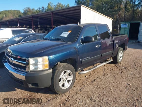 ✅ 2007 Chevrolet Silverado 1500 1LT • VIN: 3GCEC13J27G501078 • Lot: 41660302. Wystawiony na IAAI z przebiegiem 203 791 mil. Bezpłatny archiwum sprzedaży aukcyjnych z USA i szczegółowy raport historii pojazdu na DreamBid. Zdjęcie 6.