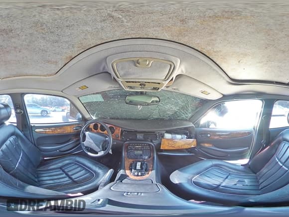 ✅ 2003 Jaguar XJ 8 • VIN: SAJDA14C33LF57646 • Лот: 71593995. Опубликован ранее на Copart с пробегом Не указан. Бесплатный доступ к архиву аукционных продаж из США и подробный отчёт об истории автомобиля на DreamBid. Изображение 15.