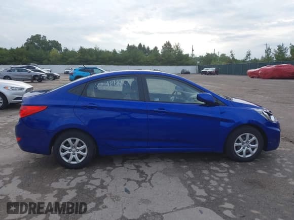 ✅ 2013 Hyundai Accent GLS • VIN: KMHCT4AEXDU551956 • Лот: 43259951. Опубликован ранее на IAAI с пробегом 70 054 миль. Бесплатный доступ к архиву аукционных продаж из США и подробный отчёт об истории автомобиля на DreamBid. Изображение 13.