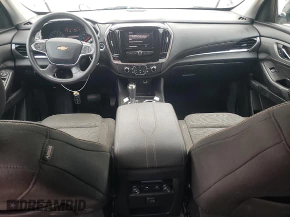 ✅ 2020 Chevrolet Traverse LS • VIN: 1GNERFKW6LJ228283 • Lot: 81711415. Wystawiony na Copart z przebiegiem 195 617 mil. Bezpłatny archiwum sprzedaży aukcyjnych z USA i szczegółowy raport historii pojazdu na DreamBid. Zdjęcie 8.