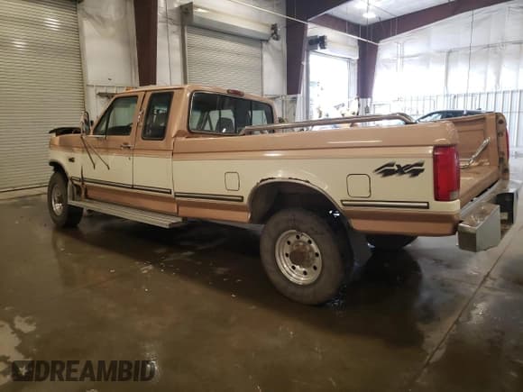 ✅ 1995 Ford F-250 • VIN: 1FTHX26F9SKB20683 • Lot: 92043355. Listed on Copart with Not provided. Free auction sales archive from the USA and detailed vehicle history report at DreamBid. Image 2.