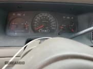 ✅ 2000 Ford Crown Victoria Police Interceptor • VIN: 2FAFP71W1YX163972 • Lot: 84869875. Wystawiony na Copart z przebiegiem 177 715 mil. Bezpłatny archiwum sprzedaży aukcyjnych z USA i szczegółowy raport historii pojazdu na DreamBid. Zdjęcie 9.