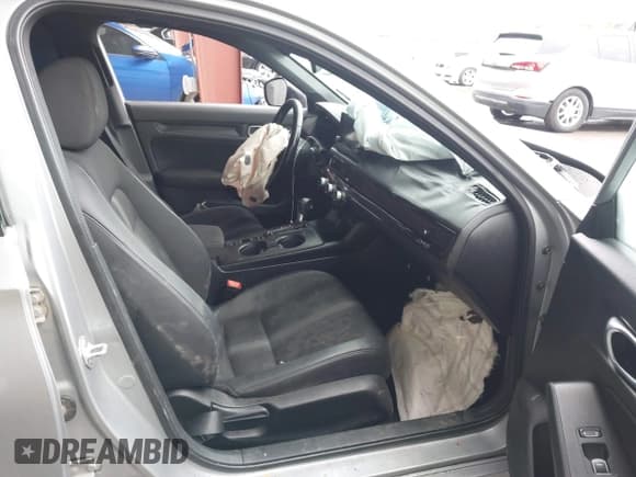 ✅ 2023 Honda Civic Sport • VIN: 2HGFE2F54PH541389 • Lot: 43745969. Wystawiony na IAAI z przebiegiem 128 461 mil. Bezpłatny archiwum sprzedaży aukcyjnych z USA i szczegółowy raport historii pojazdu na DreamBid. Zdjęcie 5.