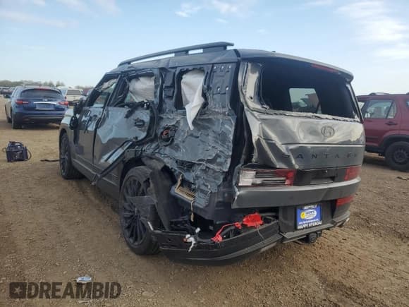 ✅ 2024 Hyundai Santa Fe Calligraphy • VIN: 5NMP5DGLXRH050750 • Lot: 82543865. Listed on Copart with 18,181 mi. Free auction sales archive from the USA and detailed vehicle history report at DreamBid. Image 2.