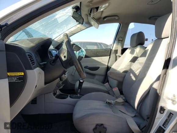 ✅ 2009 Hyundai Accent Auto GLS • VIN: KMHCN46C19U384542 • Лот: 47028995. Опубликован ранее на Copart с пробегом 173 102 миль. Бесплатный доступ к архиву аукционных продаж из США и подробный отчёт об истории автомобиля на DreamBid. Изображение 7.