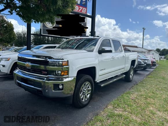 ✅ 2015 Chevrolet Silverado 2500HD LTZ • VIN: 1GC1KWE85FF550686 • Lot: 85566265. Listed on Copart with 172,656 mi. Free auction sales archive from the USA and detailed vehicle history report at DreamBid. Image 2.