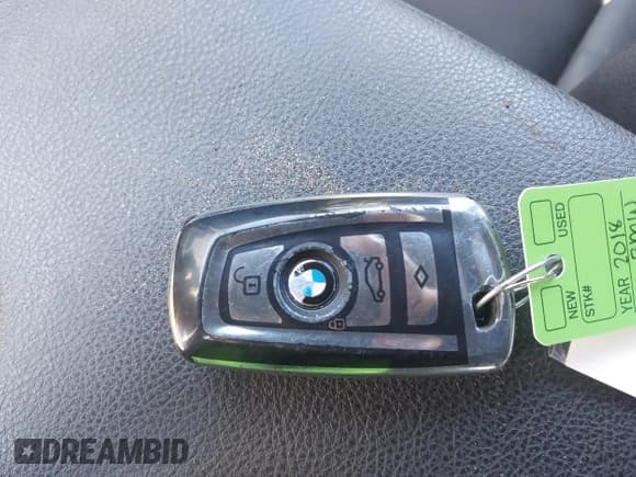 ✅ 2018 BMW 3 Series 330i • VIN: WBA8B9G58JNV00332 • Lot: 43117071. Wystawiony na IAAI z przebiegiem 112 882 mil. Bezpłatny archiwum sprzedaży aukcyjnych z USA i szczegółowy raport historii pojazdu na DreamBid. Zdjęcie 11.