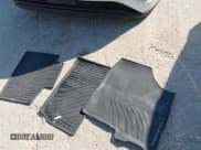 ✅ 2017 Toyota Sienna XLE Auto Access Seat • VIN: 5TDYZ3DC0HS886182 • Lot: 43382382. Listed on IAAI with 131,422 mi. Free auction sales archive from the USA and detailed vehicle history report at DreamBid. Image 12.