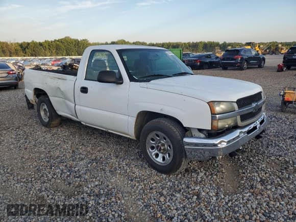 ✅ 2005 Chevrolet Silverado 1500 Work Truck • VIN: 1GCEC14V85Z311137 • Lot: 69406965. Listed on Copart with 231,439 mi. Free auction sales archive from the USA and detailed vehicle history report at DreamBid. Image 4.
