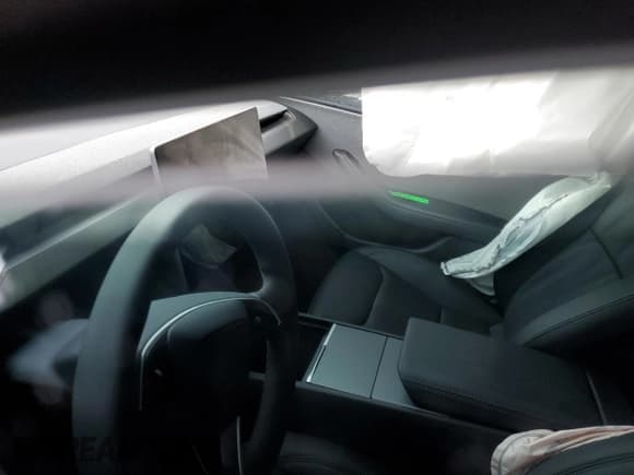 ✅ 2025 Tesla Model 3 Long Range • VIN: 5YJ3E1EA9SF918209 • Lot: 41908235. Wystawiony na Copart z przebiegiem Nie podano. Bezpłatny archiwum sprzedaży aukcyjnych z USA i szczegółowy raport historii pojazdu na DreamBid. Zdjęcie 9.