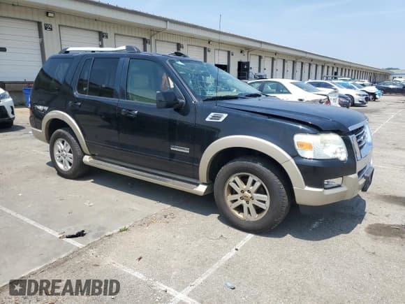 ✅ 2007 Ford Explorer Eddie Bauer • VIN: 1FMEU74EX7UB84712 • Lot: 60694635. Wystawiony na Copart z przebiegiem 206 263 mil. Bezpłatny archiwum sprzedaży aukcyjnych z USA i szczegółowy raport historii pojazdu na DreamBid. Zdjęcie 4.