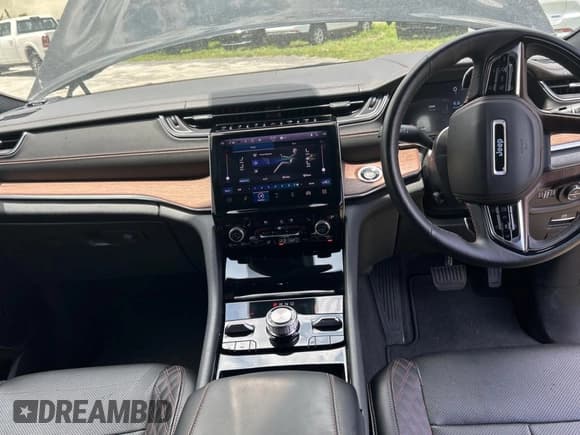 ✅ 2022 Jeep Grand Cherokee • VIN: 1C4RJHNG8N8500991 • Lot: 67420085. Listed on Copart with 41,614 mi. Free auction sales archive from the USA and detailed vehicle history report at DreamBid. Image 9.