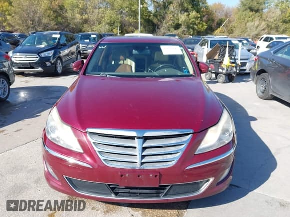 ✅ 2013 Hyundai Genesis 3.8L • VIN: KMHGC4DD3DU235710 • Lot: 43679293. Wystawiony na IAAI z przebiegiem 221 174 mil. Bezpłatny archiwum sprzedaży aukcyjnych z USA i szczegółowy raport historii pojazdu na DreamBid. Zdjęcie 12.